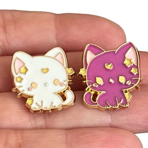 Set of 2 Sailor Moon Luna and Artemis Couple Best Friends Enamel Pins - Picture 1 of 10